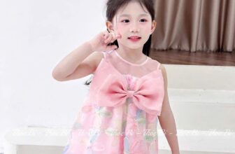 [🆕🇻🇳] Bắp Xinh Shop – Thời Trang Của Bé 🧑‍🧒❤️️👶⭐️ Váy công chúa nơ hồng ngọt ngào xinh yêu
Váy chất liệu voan lưới thêu hoa nổi, lót lụa habutai mịn nhẹ vô cùng thân thiện da bé
Size 1-8 cho bé 8-28kg
— , shares-0✔️ , likes-5❤️️ , date-2025-03-10 06:07:50🇻🇳🇻🇳🇻🇳📰🆕