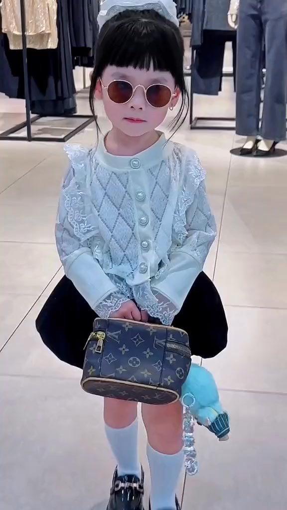 [🆕🇻🇳]  MiuMiu Kids – Đồ trẻ em 🧑‍🧒❤️️👶⭐️ Đầm hè bé gái size 12- 37kg
3 màu vàng, hồng, tím
#dambegai
#miumiukids , shares-0✔️ , likes-0❤️️ , date-2025-03-08 00:43:32🇻🇳🇻🇳🇻🇳📰🆕