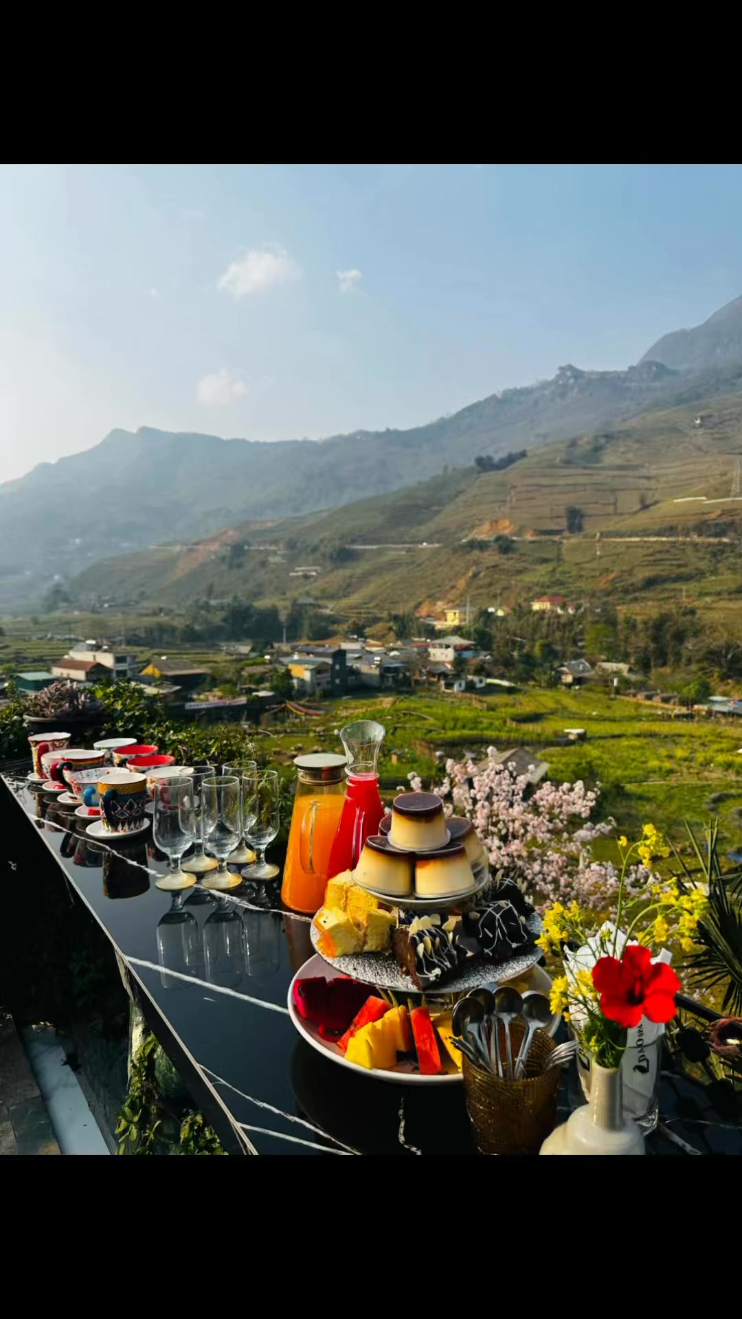 [☕️🇻🇳] La Dao Spa – Coffee House, homestay 🥤 Top1Coffee ☕️ Sa Pa dù có âm độ nhưng đến với Lá Dao Spa bản Tả Van ngâm lá thuốc Dao đỏ thì lúc nào cũng ấm áp ạ Nước thuốc nóng hổi , trà mờ , shares-0✔️ , likes-0❤️️ , date-2025-03-05 00:07:14🇻🇳🇻🇳🇻🇳📰🆕