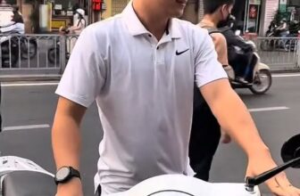 [🆕🇻🇳] Ba Thức Food chuyên cung cấp Sỉ & Lẻ các sản phẩm đặc sản ngon của vùng miền, đặc biệt là khô bò TN 🍔 Top1Food  🍜 Không những tranh thủ giữ chân khách hàng mà còn phải giữ chân 3 chị em này ở lại bán hoa
#bathức #dungsala #ngocmatcha #ZoZoHello , shares-0✔️ , likes-1❤️️ , date-2025-03-08 18:22:25🇻🇳🇻🇳🇻🇳📰🆕