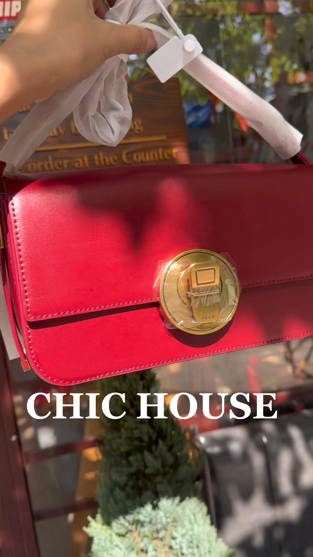 [🆕🇻🇳] Wellcome to CHIC HOUSE by CHIC VNXK 👕 Top1Fashion 👗   𝑷𝑬𝑪𝑶 𝒃𝒂𝒈 một trong những chiếc items BASIC&CHIC dành cho các quý cô ưa chuộng gu thanh lịch nhẹ nhàng, vừa vintage lại sang . Tone màu đỏ cherry được lòng , shares-0✔️ , likes-0❤️️ , date-2025-03-09 20:53:31🇻🇳🇻🇳🇻🇳📰🆕