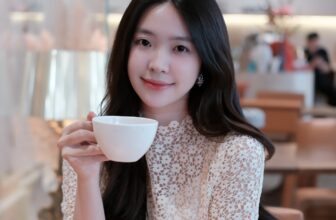 [🆕🇻🇳] H e s T i a 👕 Top1Fashion 👗   𝑯𝑶𝑻 𝑹𝑬𝑺𝑻𝑶𝑪𝑲 – 𝐉𝐀𝐌‌𝐈𝐄 𝐃𝐑𝐄𝐒𝐒Jamie ‌là thiết kế mới nhất được Hestia lấy cảm hứng từ Aster top – thiết kế liên tục sold out trên kệ từ mùa Thu sang Xuân. N , shares-1✔️ , likes-7❤️️ , date-2025-03-16 03:39:53🇻🇳🇻🇳🇻🇳📰🆕