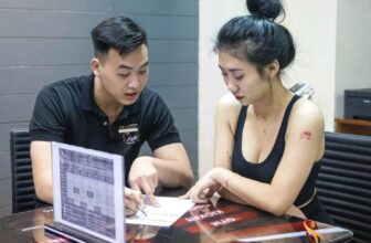 [🆕🇻🇳] FunFit Fitness & Yoga Center 🧘 Top1Yoga 🤸🏻‍♀️ NHỮNG LỢI ÍCH KHI TẬP LUYỆN CÙNG PTThuê personal trainer khi tập gym là một lựa chọn hoàn hảo trong việc tập luyện để xây dựng thể hình. PT được trang bị , shares-0✔️ , likes-3❤️️ , date-2025-03-15 05:20:24🇻🇳🇻🇳🇻🇳📰🆕