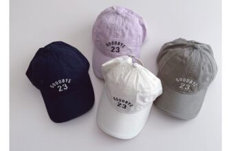 [🆕🇻🇳] Pluto Kids – Sỉ, lẻ Qate 😎❤️️⭐️ Mũ lưỡi trai ambb cho cả bé trai và bé gái shop về #sẵn phục vụ các con rồi đây ạ.
Một size: 49-53cm vòng đầu, có điều chỉnh mẹ nhé
4 màu xinh lắm: trắng,  , shares-0✔️ , likes-5❤️️ , date-2025-03-15 23:39:55🇻🇳🇻🇳🇻🇳📰🆕