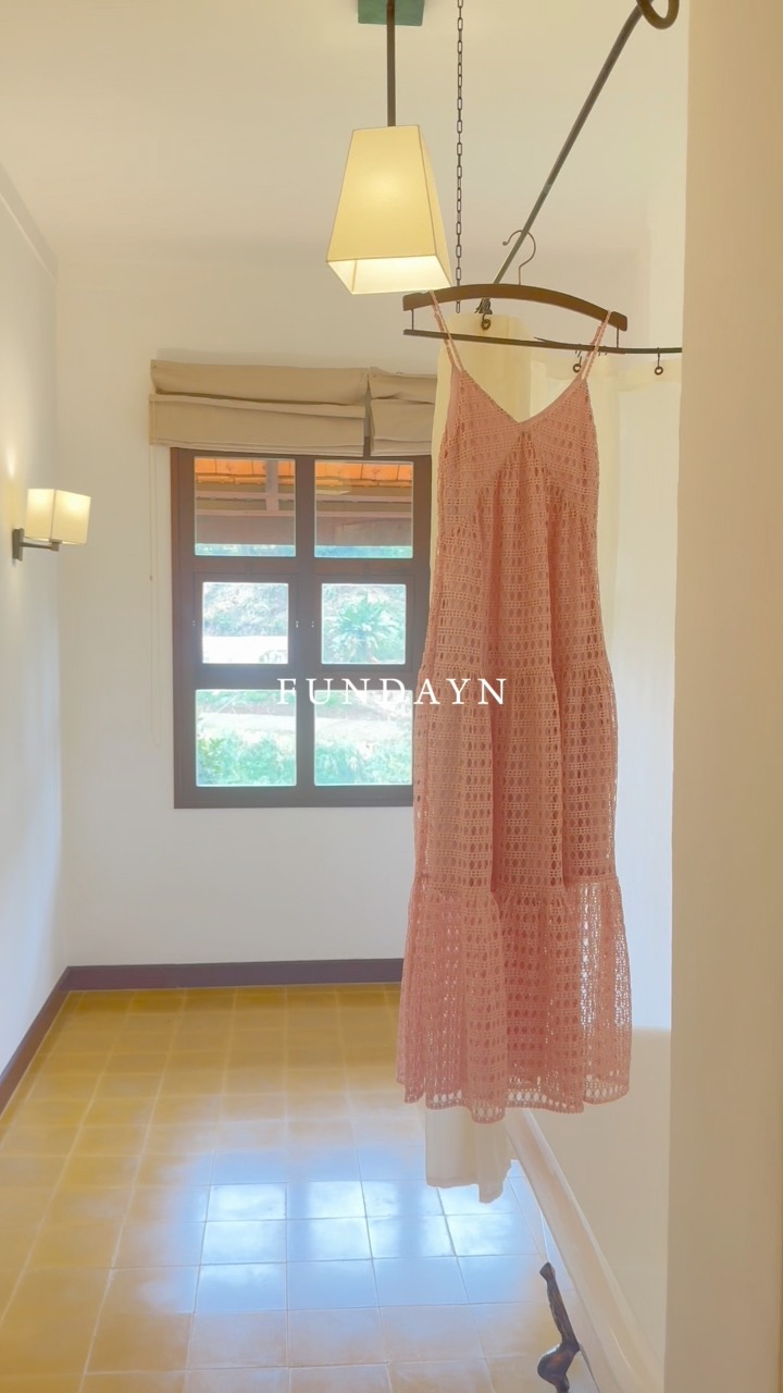 [???] Fundayn – Thiết kế & Thời trang ? Top1Fashion ?  Đầm maxi với tone màu hồng cam đào ngọt ngào chắc chắn sẽ mang lại sự tươi tắn, nữ tính cho người mặc. Màu sắc này không chỉ giúp sáng da mà còn mang đến v , shares-0✔️ , likes-0❤️️ , date-2025-03-17 01:53:24????????