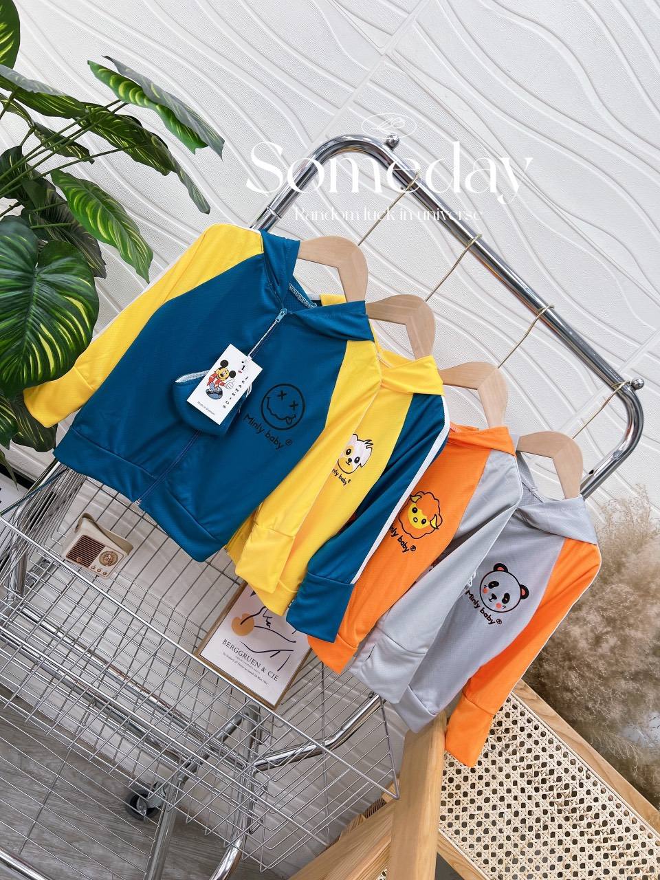 [🆕🇻🇳] Bibo shop-thời trang cho bé 🧑‍🧒❤️️👶⭐️ Khoác chống nắng cho bé trai
Size 15-25kg
Còn 10c các màu
Chị nào lấy nốt sale
, shares-0✔️ , likes-0❤️️ , date-2025-03-11 16:07:43🇻🇳🇻🇳🇻🇳📰🆕