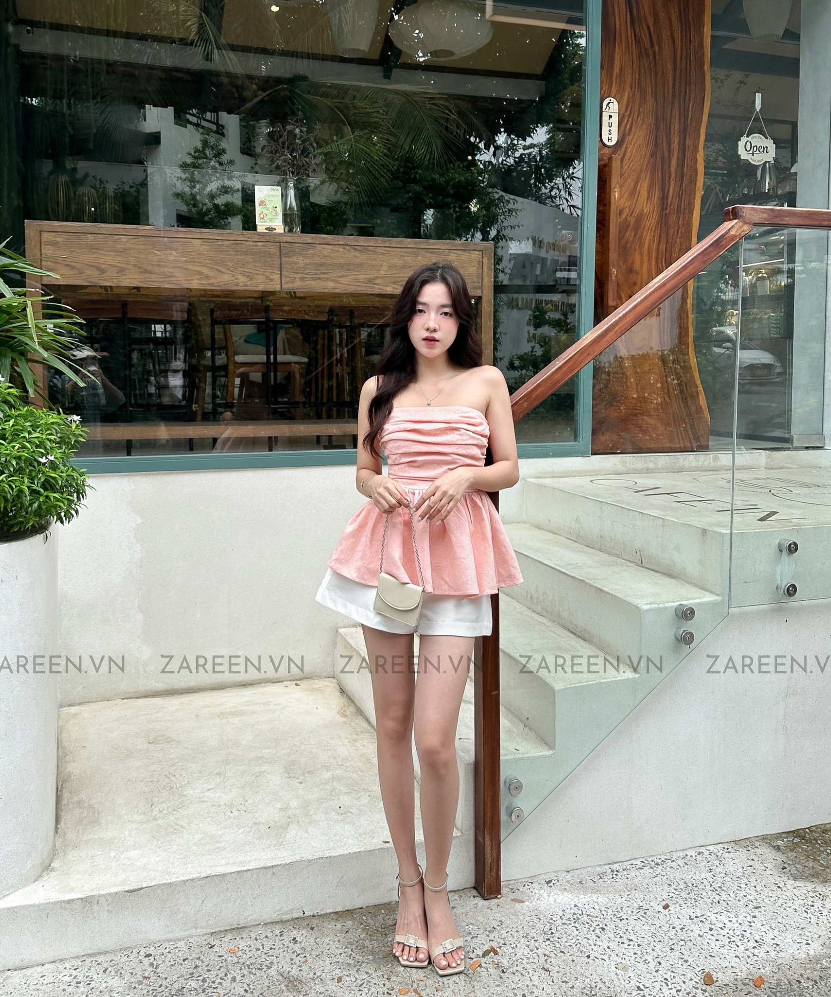 [☕️🇻🇳] Highlands Coffee – THƯƠNG HIỆU BẮT NGUỒN TỪ CÀ PHÊ VIỆT NAM 🥤 Top1Coffee ☕️  DEAL COOL – ĐÓN HÈ | GIẢM ĐẾN 50%​Bạn đã sẵn sàng đón hè bùng cháy cùng cơn lốc khuyến mãi của Highands chưaDù là bình lớn hay bình nhỏ, từ bình thể  , shares-3✔️ , likes-119❤️️ , date-2025-03-13 15:30:11🇻🇳🇻🇳🇻🇳📰🆕