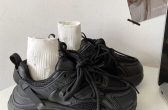 [???] giayBOM ? Top1Fashion ?  Bữa giờ bạn nào hỏi đen full
BOM có full đen được không ạ ?
, shares-0✔️ , likes-7❤️️ , date-2025-03-13 20:00:10????????