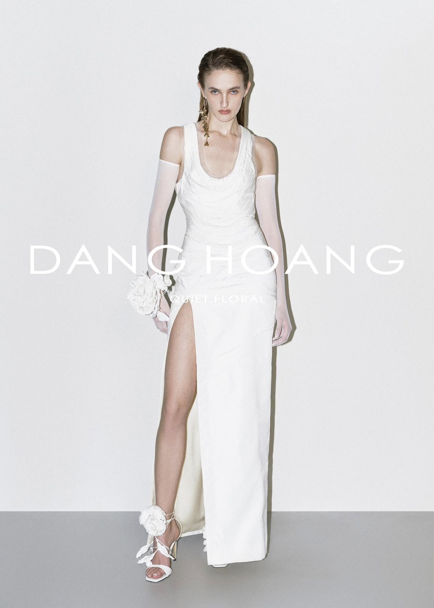 [🆕🇻🇳] DANG HOANG – Thiết kế & Thời trang 👕 Top1Fashion 👗  Khám phá vẻ đẹp đỉnh cao của thiết kế Dream Iris Dress – biểu tượng sang trọng của bộ sưu tập mới nhất mùa này.#DANGHOANG #SPRING2025 #SS25
____________ , shares-1✔️ , likes-7❤️️ , date-2025-03-17 20:28:34🇻🇳🇻🇳🇻🇳📰🆕