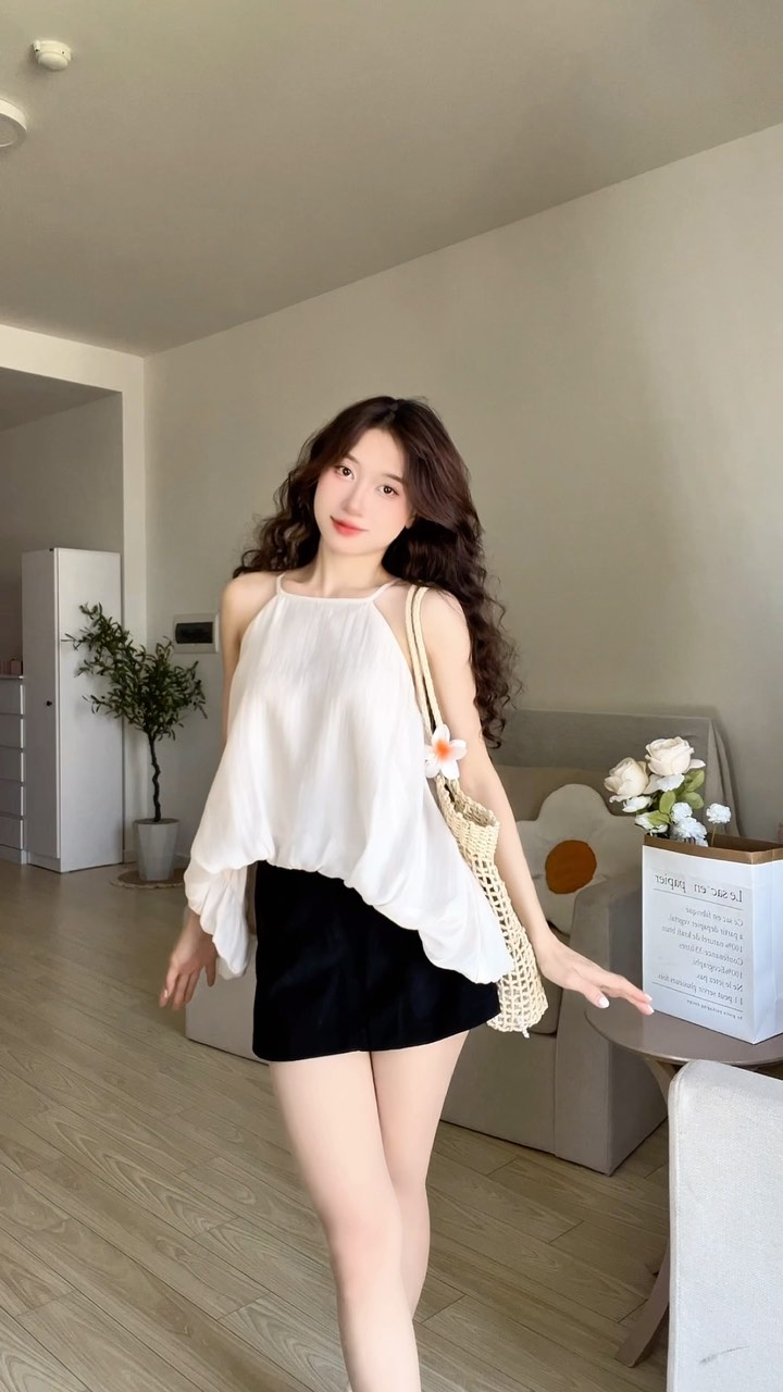 [???] Zareen shop  ? Top1Fashion ?  𝐁𝐞𝐬𝐭 𝐬𝐞𝐥𝐥𝐞𝐫
Nhận được sự yêu thích từ các nàng, mẫu áo yếm voan tơ với tùng xòe bồng đã trở lại với gam tím pastel và kem siêu cưng. Dễ dàng mix cùng với q , shares-0✔️ , likes-0❤️️ , date-2025-03-08 18:54:48????????