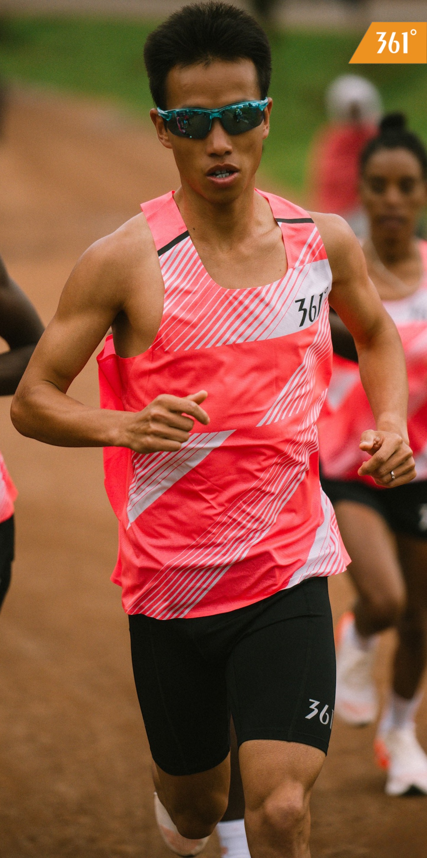 [👗🇻🇳] Adidas Việt Nam 😎❤️️⭐️ – GIỮA NGHÌN NGƯỜI, HỌ LÀ…Một nguyên bản trong ngàn phiên bản.Một chất  …