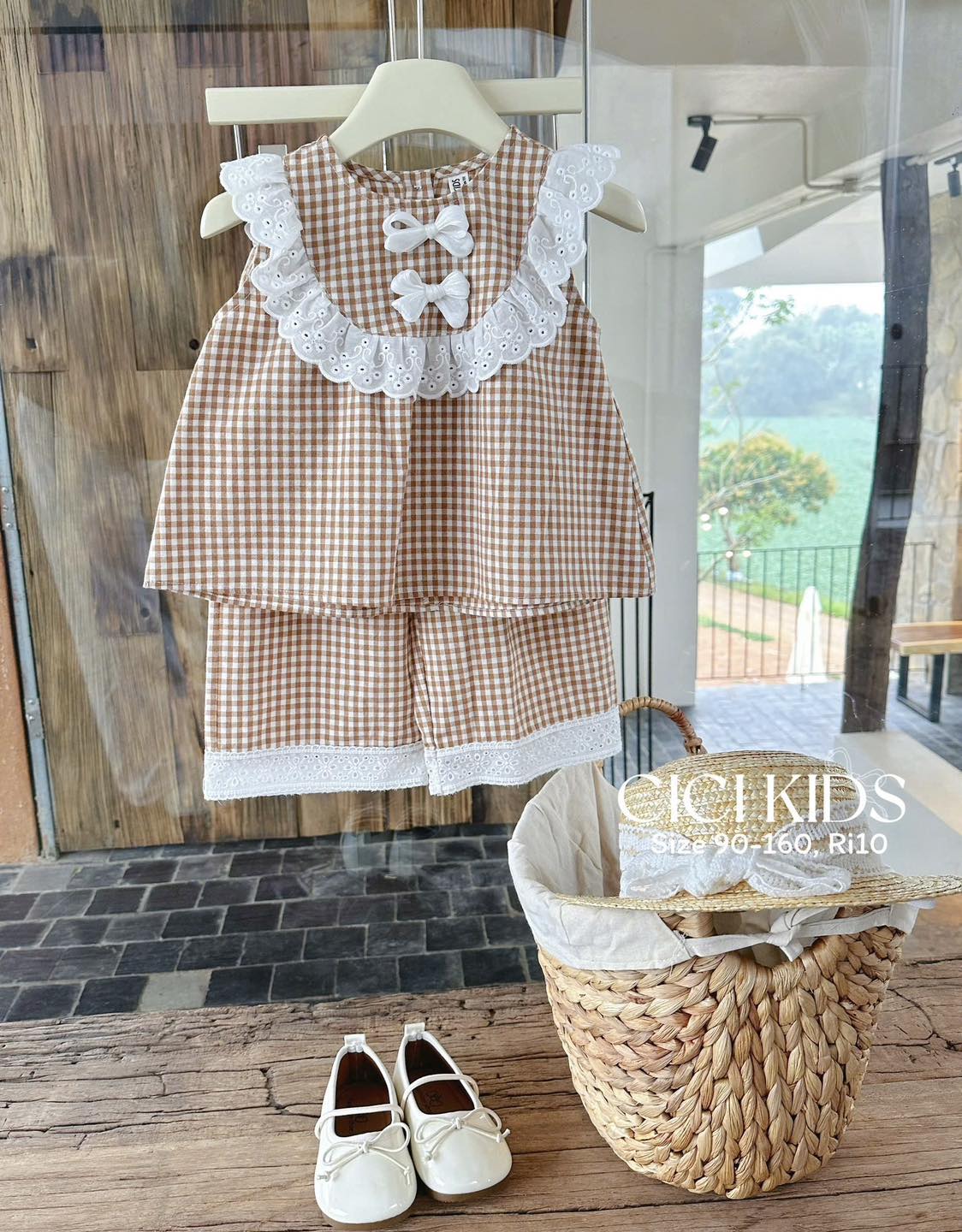 [🆕🇻🇳]  Ber Orion – Quần áo trẻ em – Sỉ 🧑‍🧒❤️️👶⭐️ Hi babie,C036 Set kẻ nâu phối nơ siêu yêu cho bé
Vải kẻ cotton 100% sợi tự nhiên mềm mát đắt tiền
Size :90-160 , (10-40kg)
, shares-0✔️ , likes-0❤️️ , date-2025-03-12 16:28:35🇻🇳🇻🇳🇻🇳📰🆕