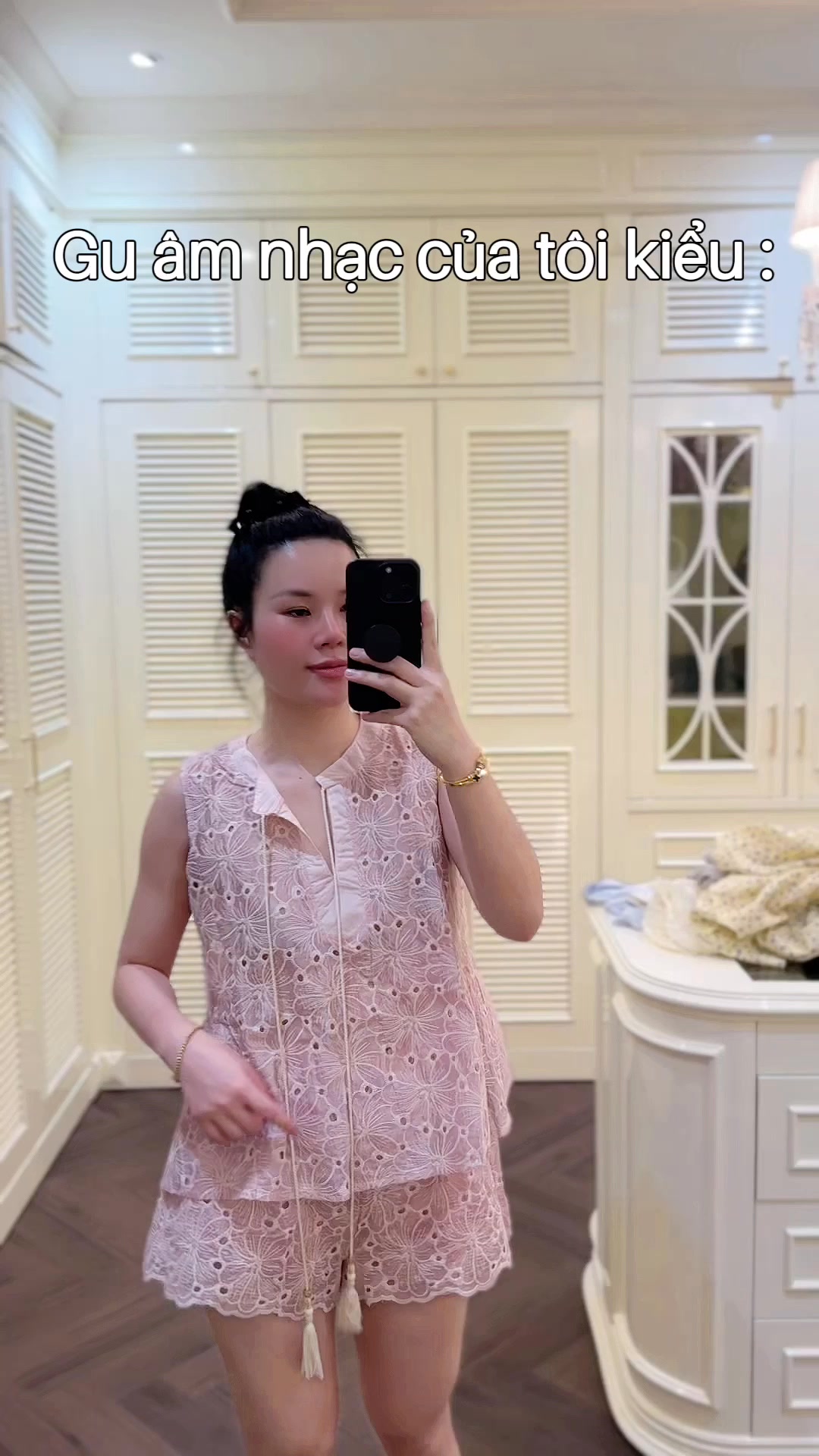 [🆕🇻🇳] Bui Lan Anh Studio – 𝑸𝒖𝒂̂̀𝒏 𝑨́𝒐 𝑵𝒖̛̃ 𝑯𝒐𝒕 𝑻𝒓𝒆𝒏𝒅 👕 Top1Fashion 👗  Ai thic hồng ko ạaaa  , shares-0✔️ , likes-0❤️️ , date-2025-03-16 00:28:51🇻🇳🇻🇳🇻🇳📰🆕