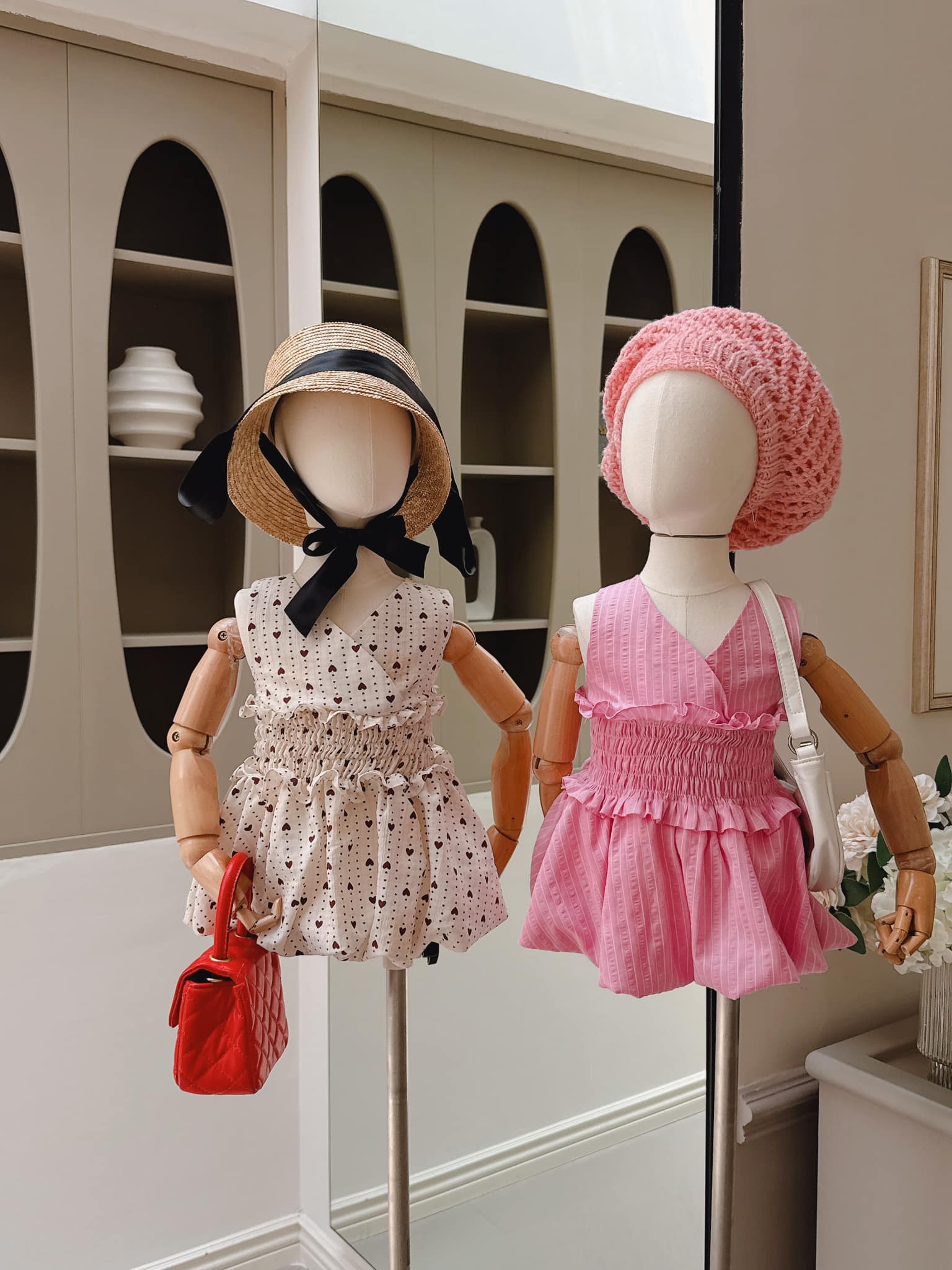 [🆕🇻🇳]  Queen Baby House – Chuyên đồ baby – 𝗤.𝗕 𝗦𝘁𝘂𝗱𝗶𝗼 – 𝗠𝗮𝗱𝗲 𝗜𝗻 𝗩𝗶𝗲𝘁 𝗡𝗮𝗺 – 𝗗𝗲𝘀𝗶𝗴𝗻 𝗕𝘆 𝗤𝘂𝗲𝗲𝗻 🧑‍🧒❤️️👶⭐️ 𝑺𝒖𝒎𝒎𝒆𝒓 𝑴𝒐𝒐𝒅 여왕의 집
BST “ 𝑆𝑢𝑚𝑚𝑒𝑟 𝑀𝑜𝑜𝑑 ” đã có mặt tại hệ thống cửa hàng và các kênh online của  QUEEN
Hình ảnh được sản xuất độc quyền bởi Q.B media team￼￼
, shares-2✔️ , likes-28❤️️ , date-2025-03-12 17:24:43🇻🇳🇻🇳🇻🇳📰🆕