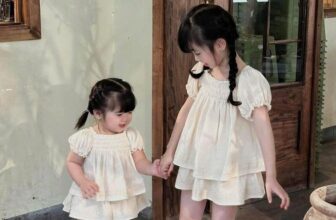 [🆕🇻🇳] Maika Clothes – Design For Baby Girl 😎❤️️⭐️  Set áo & chân váy thô cara siêu yêu cho béSet váy xinh xắn với thiết kế tay bồng, smock ngực cực đáng yêu. Chất vải thô cara mềm mát, thấm hút tốt, bé  , shares-0✔️ , likes-3❤️️ , date-2025-03-14 03:45:34🇻🇳🇻🇳🇻🇳📰🆕