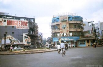 [🆕🇻🇳] Góc Xưa Nét Cũ ♥️️ Top1Life 📚  Ảnh đẹp Sài Gòn xưa – Giữa hình là đường Ngô Tùng Châu, bên phải là đường Lê Văn Duyệt (nay là CMT8). Giữa 2 đường này là tòa nh , shares-4✔️ , likes-37❤️️ , date-2025-03-15 16:11:02🇻🇳🇻🇳🇻🇳📰🆕