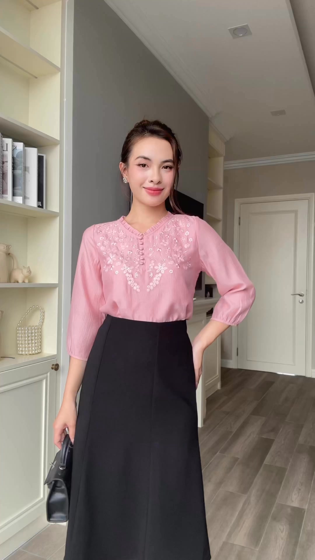[???] Thời trang Đan Châu  ? Top1Fashion ?  Outfit xinh dành cho nàng yêu vẻ đẹp dịu dàng#thoitrangcongso #thoitrangdanchau #outfitscongso #outfits #thoitrangcongsonucaocap #setaoquan #setcongsonangd , shares-0✔️ , likes-0❤️️ , date-2025-03-14 03:37:02????????