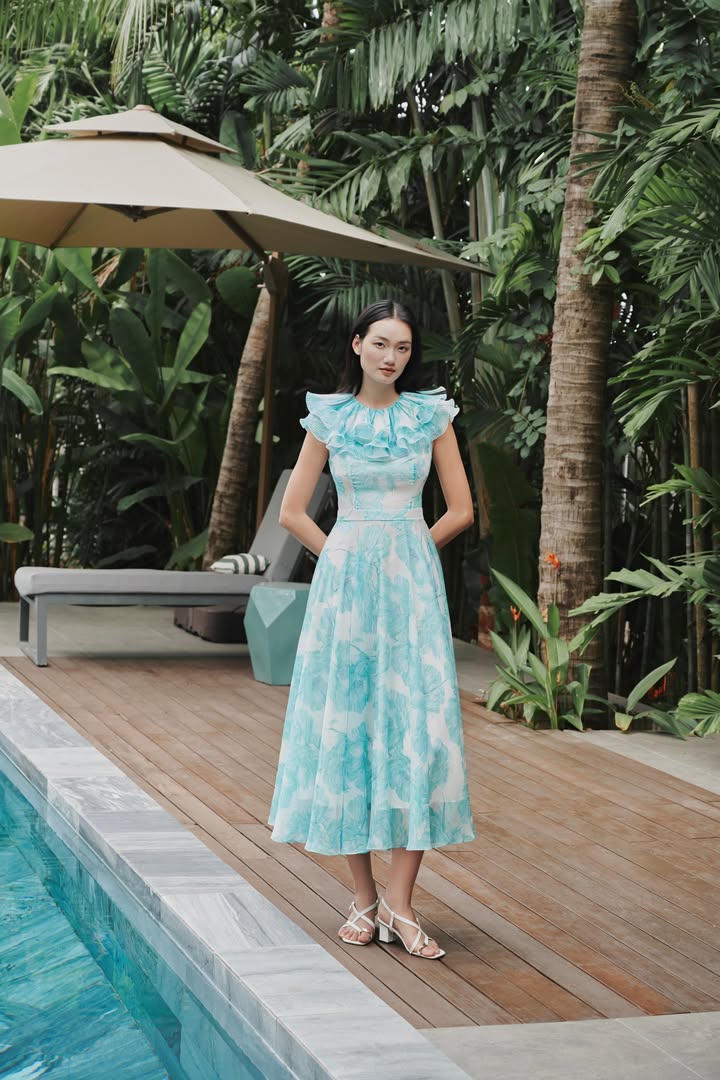 [👗🇻🇳] SIXDO is a fashion brand founded by fashion designer DOMANHCUONG 👕 Top1Fashion 👗 – 𝐖𝐡𝐢𝐬𝐩𝐞𝐫𝐬 𝐨𝐟 𝐭𝐡𝐞 𝐒𝐞𝐚



Tựa như cơn sóng nhẹ  …
