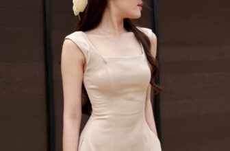 [🆕🇻🇳] DiCi Store – Sản phẩm DiCi tự thiết kế và sản xuất 👕 Top1Fashion 👗  OUTFIT ĐƠN GIẢN MÀ SANG
– Càng nhìn càng mê, càng ngắm càng say
– Mê rồi thì IB em ngay nhé. Đủ size 45-63kg ạ
#dicistore #thinhhanh #đầm #damdutiec #xuhu , shares-1✔️ , likes-35❤️️ , date-2025-03-15 15:54:39🇻🇳🇻🇳🇻🇳📰🆕