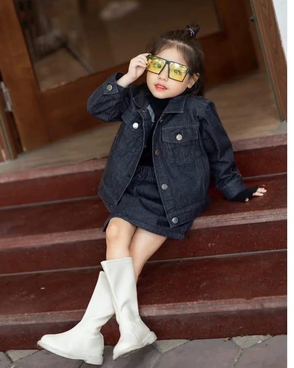 [🆕🇻🇳] JLonton kids – Thiết kế áo cho bé theo yêu cầu 🧑‍🧒❤️️👶⭐️ 𝐓𝐞̂́𝐭 𝐓𝐞̂́𝐭 𝐓𝐞̂́𝐭 𝐬𝐚̆́𝐩 đ𝐞̂́𝐧 𝐫𝐨̂̀𝐢
Tưng bừng cùng bé Rồng bé Rắn đón TẾT NGUYÊN ĐÁN 2025
Tết là phải tậu ngay bé BODY  này về cho bé thôi mom ơi
Áo in t , shares-34✔️ , likes-793❤️️ , date-2024-12-15 04:19:42🇻🇳🇻🇳🇻🇳📰🆕