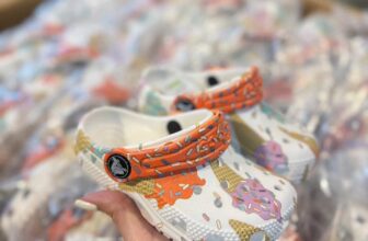 [🆕🇻🇳] Hello Kids – Hàng xuất xịn cho bé 😎❤️️⭐️ E mua cho con gần 2 trẹo  nay hàng zề có dư xịn tiếc gần chớtttt. Cr0sss date new mới về ạ
Size :
C7/23-24 : 13-14cm
C8/24-25 : 15cm
C9/25-26 : 15,5cm
C10 , shares-1✔️ , likes-66❤️️ , date-2025-03-19 03:29:42🇻🇳🇻🇳🇻🇳📰🆕