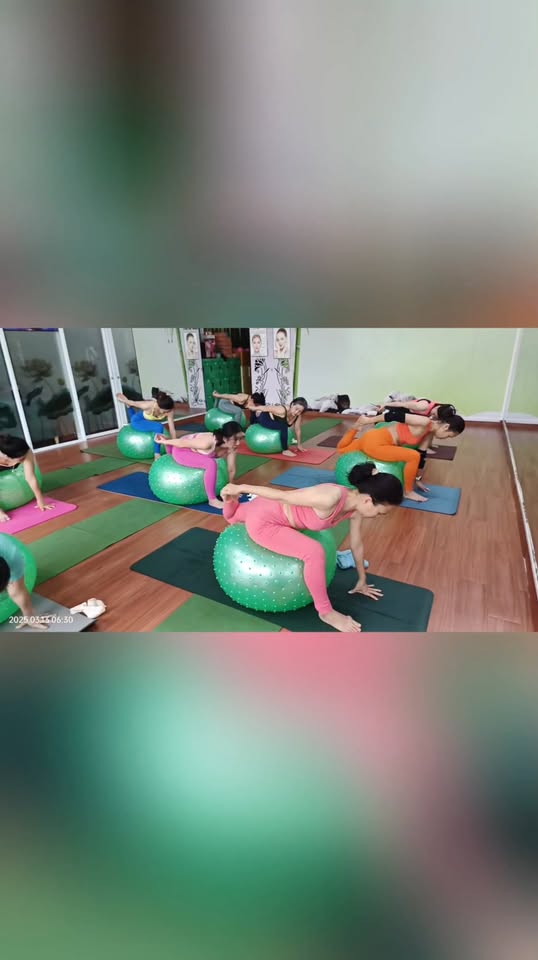 [🆕🇻🇳] Tố Trinh Yoga & Fitness  🧘 Top1Yoga 🤸🏻‍♀️ Bắt đầu ngày mới với Yoga, đánh thức cơ thể và tâm hồn đón chào năng lượng tích cực 

Yoga TỐ TRINH
Tâm an vạn sự an , shares-0✔️ , likes-2❤️️ , date-2025-03-13 16:02:55🇻🇳🇻🇳🇻🇳📰🆕
