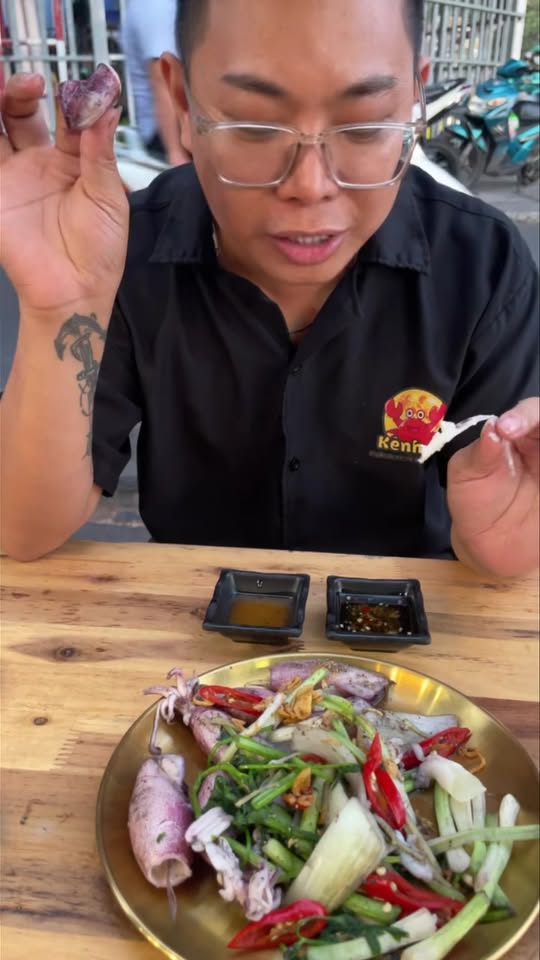 [🆕🇻🇳] Ốc Kênh Tẻ – Chuyên phục vụ các loại nghêu, sò, ốc tươi ngon các loại 🍔 Top1Food  🍜 Mực trứng hấp hành gừng 
#ockenhte #cơmcuaphủtrứng  #haisancaocap , shares-0✔️ , likes-7❤️️ , date-2025-03-13 01:31:30🇻🇳🇻🇳🇻🇳📰🆕