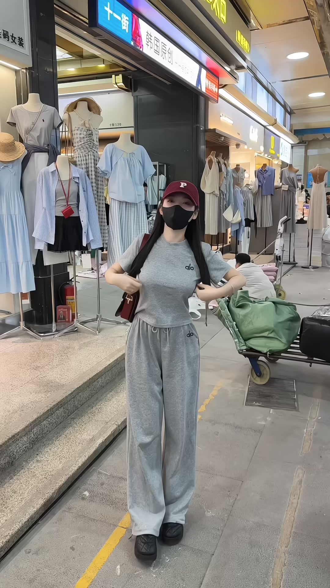 [🆕🇻🇳] Ha Thu Hoang Clothing – Chuyên Thời Trang Nữ 👕 Top1Fashion 👗  Mới đi đến hôm thứ 2 thui mà đã nhớ bát bún gà đùi ở việt nam goy , shares-0✔️ , likes-0❤️️ , date-2025-03-18 00:06:29🇻🇳🇻🇳🇻🇳📰🆕