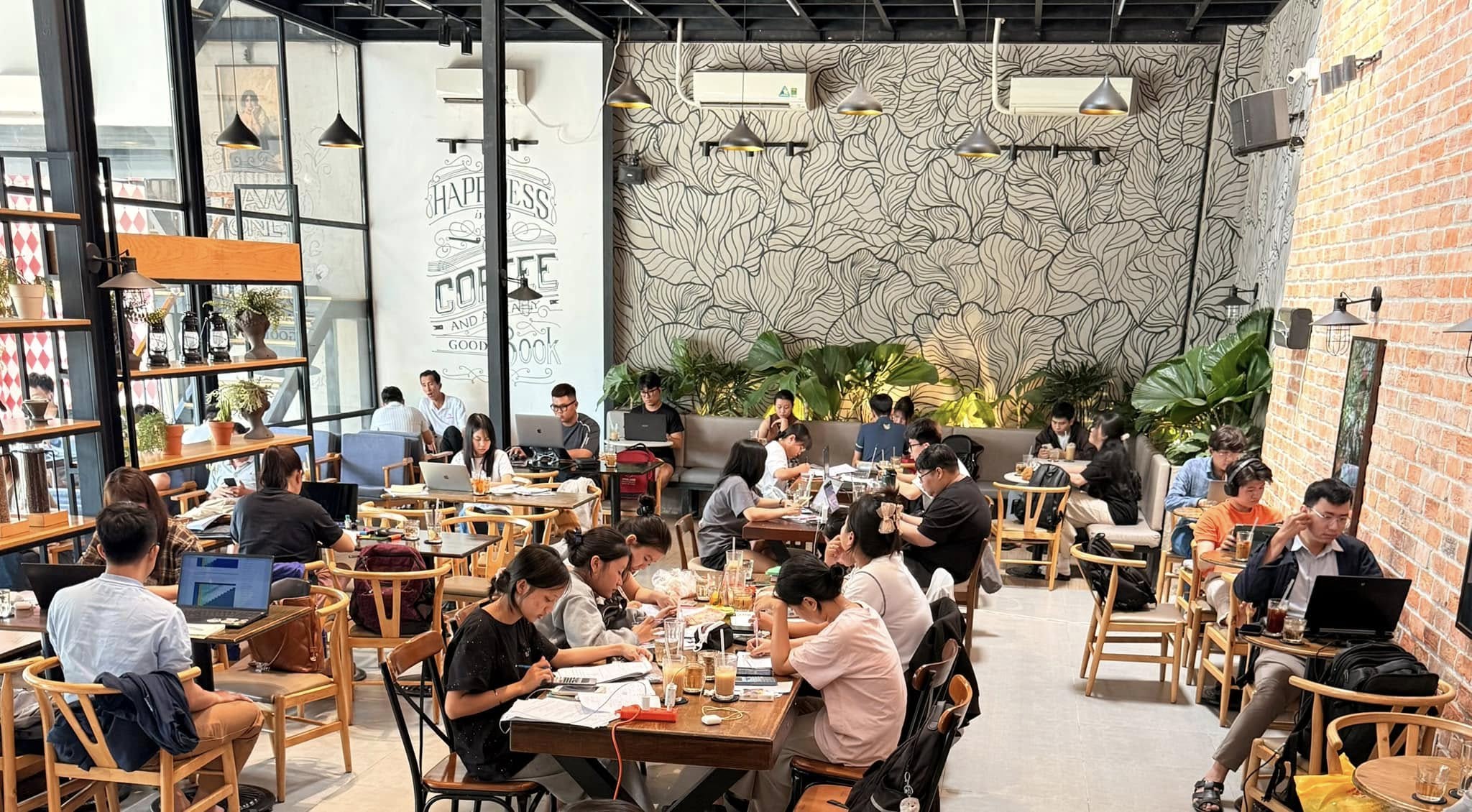 [☕️🇻🇳] DoveZi Coffee 🥤 Top1Coffee ☕️ Truyền thuyết đô thị !!!
Tương truyền rằng những ai ra DoveZi ôn bài, học nhóm thì khi đến kì thi sẽ đạt điểm cao mỹ mãn & qua m , shares-0✔️ , likes-51❤️️ , date-2025-03-18 17:48:59🇻🇳🇻🇳🇻🇳📰🆕