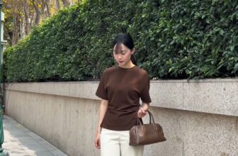 [🆕🇻🇳] 𝐋𝐀 𝐒𝐓𝐔𝐃𝐈𝐎𝐒 👕 Top1Fashion 👗  “𝑫𝒓𝒆𝒔𝒔𝒊𝒏𝒈 𝒇𝒐𝒓 𝒕𝒉𝒆 𝒔𝒖𝒏, 𝒘𝒊𝒕𝒉 𝒈𝒓𝒂𝒄𝒆 𝒊𝒏 𝒆𝒗𝒆𝒓𝒚 𝒔𝒕𝒆𝒑”
#ElaraTop #ClaudeTrousers #Subtle #SubtleCollection #LASpringCollection #LA25SpringCollection #LASTUDIOS , shares-0✔️ , likes-0❤️️ , date-2025-03-21 03:00:47🇻🇳🇻🇳🇻🇳📰🆕