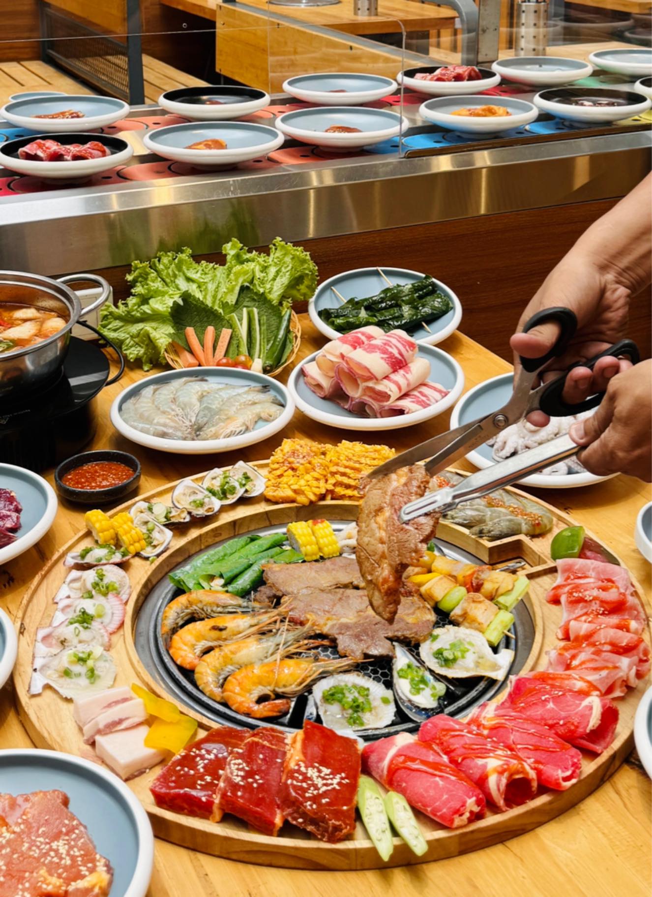 [???] FAIR LADY – Let us make your day  ? Top1Fashion ?  Trở thành phiên bản năng động với phong cách street style, Hei Top kết hợp cùng Luna Short vừa thanh lịch tinh tế xen lẫn nét trẻ trung.Sản phẩm có sẵn. , shares-0✔️ , likes-1❤️️ , date-2025-03-18 06:34:39????????