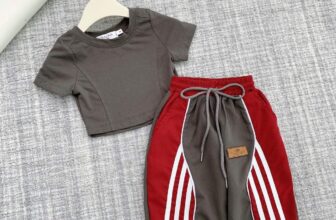 [???] Lê Ngọc Dung – Chuyên sỉ Qate  ?‍?❤️️?⭐️ Sl còn ít ạ
Cả set có mấy chục nghìn thôi ạ
Cú pháp: T2 (Tin nhắn tự động trả về) #Dungkids
, shares-0✔️ , likes-1❤️️ , date-2025-03-20 21:10:40????????