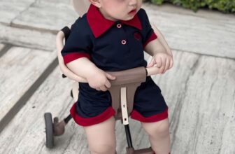 [🆕🇻🇳] BabyBeer Design 🧑‍🧒❤️️👶⭐️ Hellloooo hai chị em chúng mình
Diện đồ đôi nhưng vẫn phải sang mặc màu này siuu sạch lunnn thoải mái nô đùa vải cotton hàn co giãn nhiều nên không cần tăn , shares-0✔️ , likes-0❤️️ , date-2025-03-17 21:05:39🇻🇳🇻🇳🇻🇳📰🆕