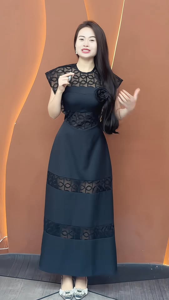 [🆕🇻🇳] Hanasa Fs – 👗 MANG LẠI PHONG CÁCH MỚI CHO MỖI NGÀY ĐI LÀM 👗 👕 Top1Fashion 👗  Đầm dự tiệc  – Quý phái và Sang trọng
 Nàng đã sẵn sàng để tỏa sáng trong mọi buổi tiệc?
 Với thiết kế Đầm dự tiệc , bạn sẽ:
 Chinh phục mọi ánh nhìn bằng  , shares-0✔️ , likes-2❤️️ , date-2025-03-18 20:57:48🇻🇳🇻🇳🇻🇳📰🆕