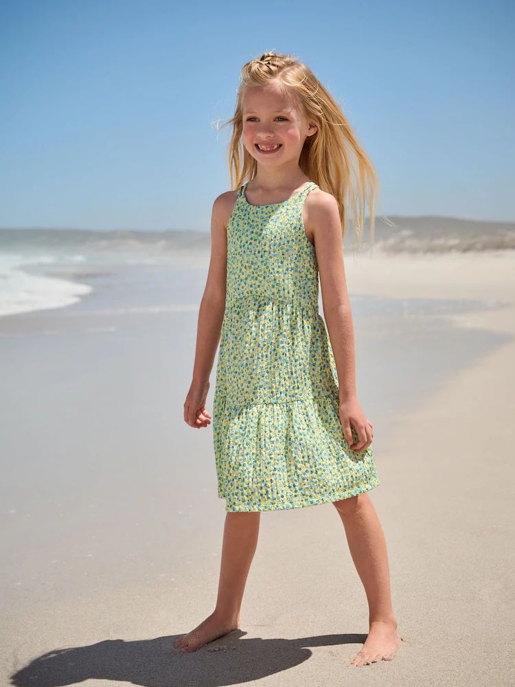 [???]  LUNA Kids Authentic – Hàng Hiệu Cho Bé ?‍?❤️️?⭐️  Chuẩn bị quần áo gái cưng du lịch dịp lễ 30/4 thôi mẹ ơi .
Size : 3y — 16y.
Hàng order 3 — 4 tuần, không có sẵn. LUNA cam kết % hàng chính hãng. , shares-0✔️ , likes-1❤️️ , date-2025-03-16 02:15:50????????