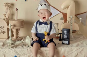 [🆕🇻🇳] Minibe – Đồ trẻ em – 🔜 Belongs to Mangobebé 🧑‍🧒❤️️👶⭐️ 𝐅𝐞𝐞𝐝𝐛𝐚𝐜𝐤 𝐆𝐚𝐫𝐲 𝐱𝐚𝐧𝐡 𝐧𝐚𝐯𝐲
Cảm ơn mami Nguyễn Na đã lựa chọn Minibe buổi chụp hình sinh nhật tròn 1 tuổi của bé ạ
Minibe tặng nơ cổ khi mua full set
Size:
1 , shares-0✔️ , likes-8❤️️ , date-2025-03-21 03:00:41🇻🇳🇻🇳🇻🇳📰🆕