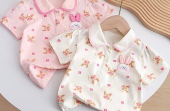 [🆕🇻🇳] DABI’s House – Chuyên Thời Trang Trẻ Em Cao Cấp 😎❤️️⭐️   𝐀́𝐎 𝐓𝐇𝐔𝐍 𝐗𝐈𝐍𝐇 𝐍𝐇𝐀̀ 𝐃𝐀𝐁𝐈 – Đ𝐀𝐍𝐆 𝐂𝐇𝐎̛̀ 𝐂𝐀́𝐂 𝐌𝐎𝐌 𝐑𝐈𝐍𝐇 𝐕𝐄̂̀ 𝐓𝐔̉ Đ𝐀̂𝐘 𝐀̣
𝘒𝘪𝑒̂̉𝘶 𝘥𝑎́𝘯𝘨 𝑎́𝘰 đ𝑜̛𝘯 𝘨𝘪𝑎̉𝘯 𝘱𝘩𝑜̂́𝘪 𝘷𝑜̛́𝘪 𝘨𝑖̀ 𝘤𝑢̃𝘯𝘨 𝘹𝘪𝘯𝘩Xem giá tại IB SHOP n , shares-0✔️ , likes-1❤️️ , date-2025-03-20 17:33:10🇻🇳🇻🇳🇻🇳📰🆕