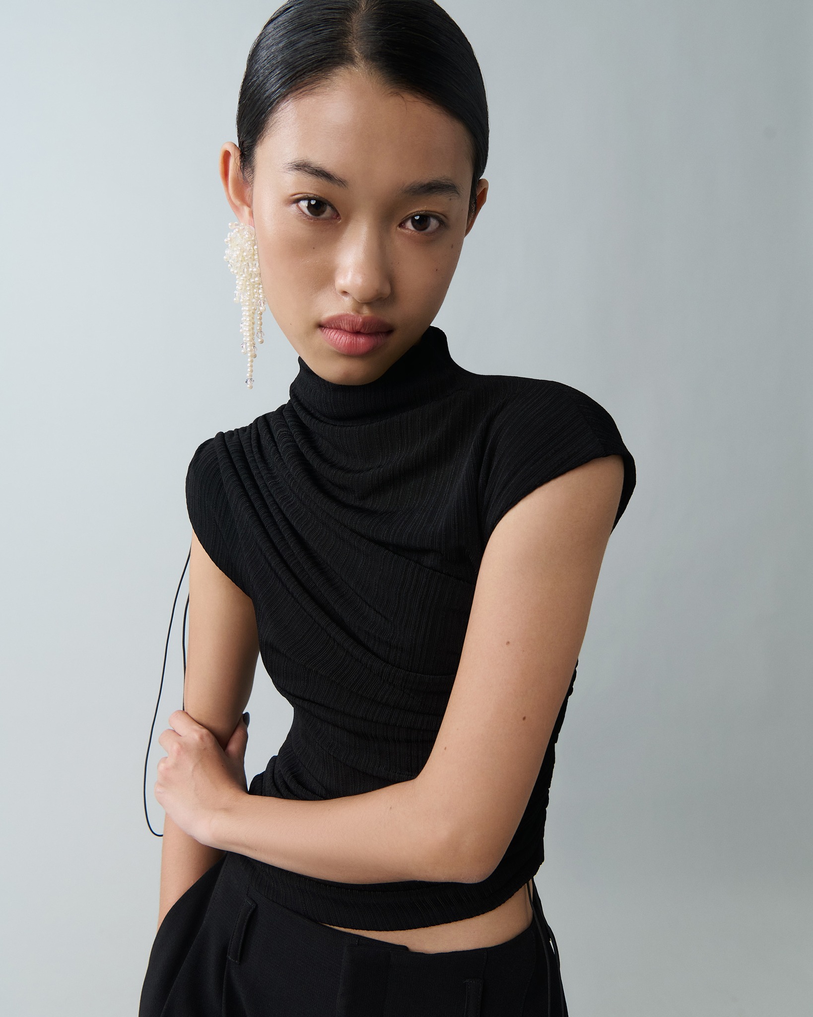 [🆕🇻🇳] Ou’ba:d – Thiết kế và Thời trang 👕 Top1Fashion 👗  Áo Gúc Gúc: chất vải thun với bề mặt có sọc ẩn, thiết kế chi tiết rút ở vai và sườn eo.
__Visit us:
251 Hoàng Văn Thụ, Tân Bình | 10:00 – 21:00
25 Trúc , shares-1✔️ , likes-5❤️️ , date-2025-03-21 19:00:03🇻🇳🇻🇳🇻🇳📰🆕