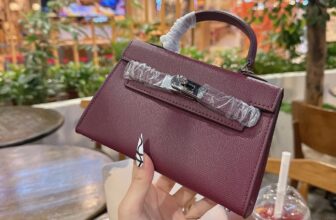 [🆕🇻🇳] Bảo Yến Store – CHUYÊN TÚI XÁCH XUẤT DƯ, SUPER VIP, SIÊU CẤP🛍️🛍️🛍️ 👕 Top1Fashion 👗  Đỏ rượi  e sẵn hàng ruiii ạ , đẹp không chê được ruiii ạ
, shares-0✔️ , likes-2❤️️ , date-2025-03-18 18:12:36🇻🇳🇻🇳🇻🇳📰🆕