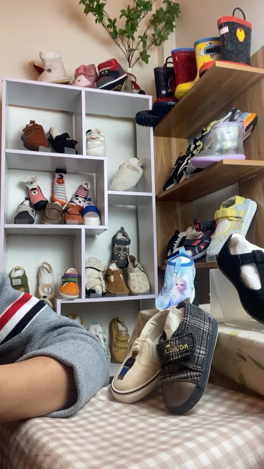 [🆕🇻🇳]  Đồ Si Nhà Sữa  🧑‍🧒❤️️👶⭐️ SI TUYỂN HIỆU HÀN
Các chị chốt dạo né em ra nhé , shares-0✔️ , likes-34❤️️ , date-2025-03-21 02:05:03🇻🇳🇻🇳🇻🇳📰🆕