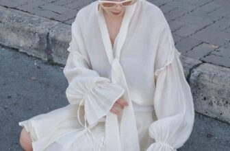 [???] SY STORE – Cửa hàng quần áo ? Top1Fashion ?  Phong cách thời trang thanh lịch cho cô nàng hiện đại, thiết kế thanh thoát, tinh tế với 2 màu trung tính #Nâu và #Kem tôn lên vẻ đẹp thanh lịch cho quý cô , shares-3✔️ , likes-13❤️️ , date-2025-03-17 18:06:41????????