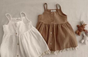 [???] Jun’s House – Chuyên quần áo cho trẻ em  ?‍?❤️️?⭐️  Vẫn là items cho mua hè, váy hai dây vèn ren gấu váy, vải mềm mát
Giá cũng mềm mát theo #125k/c
Bảng sz
Sz 73: 6-8kg
Sz 80: 8-10kg
Sz 90: 10-13kg
Sz 100:  , shares-0✔️ , likes-0❤️️ , date-2025-03-17 17:54:11????????