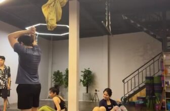 [🆕🇻🇳] Yogi Xuân 🧘 Top1Yoga 🧘 Mở lưng trên – kéo dãn toàn bộ thân trước, đánh bay đau mỏi vai gáy vô cùng hiệu quả  , shares-0✔️ , likes-210❤️️ , date-2025-03-19 00:42:20🇻🇳🇻🇳🇻🇳📰🆕