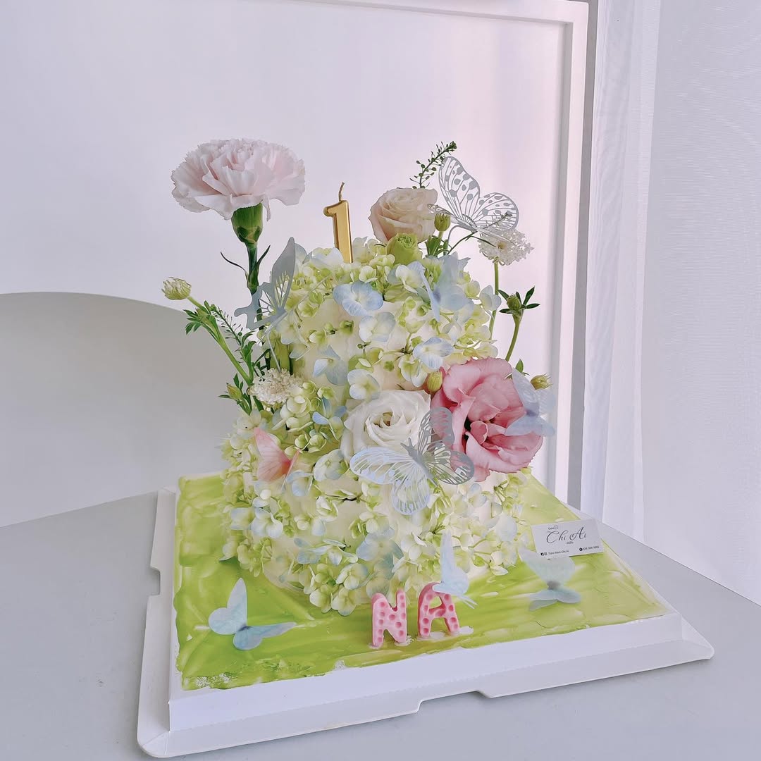 [🆕🇻🇳] Tiệm Bánh Chị Ái – Chuyên cung cấp Bánh Sinh nhật, Bánh nướng, Bông lan, Tiramisu 🍔 Top1Food  🍜 Dễ thương nên được phép đăng nhiều lầnBánh kem 2 tầng full hoa tươi và bum búmInbox Tiệm Ái tư vấn ngay nhé!———–
𝗧𝗶𝗲̣̂𝗺 𝗕𝗮́𝗻𝗵 𝗖𝗵𝗶̣ 𝗔́𝗶
Bánh  , shares-0✔️ , likes-5❤️️ , date-2025-03-22 15:00:30🇻🇳🇻🇳🇻🇳📰🆕