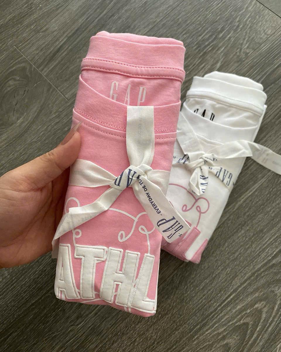 [🆕🇻🇳] Nhà Hạt Dẻ – Thời trang Trẻ em và Gia đình 😎❤️️⭐️ HÀNG MỚI VỀ
Áo phông Gap dư xịn, chữ 3D nổi, tông màu hồng-trắng xinh xinh. Thun chất mát lịm, form thoải mái dễ mặc, dễ phối đồ
Size S-M-LHàng có sẵn tạ , shares-0✔️ , likes-0❤️️ , date-2025-03-18 20:17:09🇻🇳🇻🇳🇻🇳📰🆕