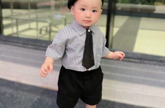[🆕🇻🇳] FBaby Store – Thời Trang Trẻ Em Thiết Kế Cao Cấp 😎❤️️⭐️ 𝐎𝐮𝐭𝐟𝐢𝐭 𝐂𝐨̂𝐧𝐠 𝐓𝐮̛̉ 𝐁𝐞́ 𝐃𝐢𝐞̣̂𝐧 Đ𝐢 𝐓𝐢𝐞̣̂𝐜, Đ𝐢 𝐂𝐡𝐨̛𝐢 𝐓𝐡𝐮 𝐇𝐮́𝐭 𝐌𝐨̣𝐢 𝐀́𝐧𝐡 𝐍𝐡𝐢̀𝐧
Mua 1 được những 3. Set gồm :  Áo sơ mi , quần và cà vạt.
Chất liệu cao cấp mềm , shares-1✔️ , likes-1❤️️ , date-2025-03-22 23:51:20🇻🇳🇻🇳🇻🇳📰🆕