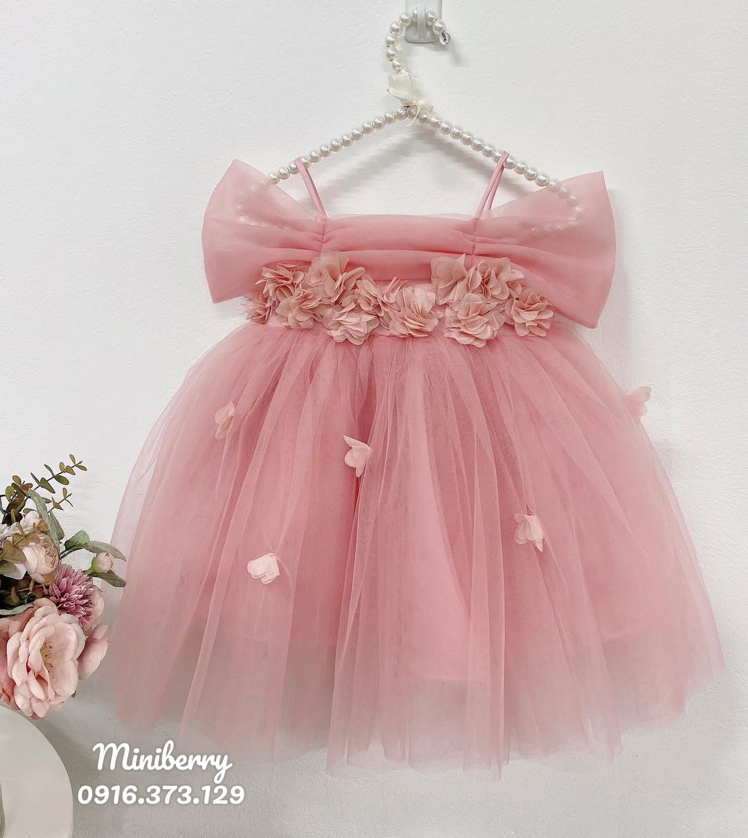 [🆕🇻🇳]  Váy Công Chúa – Miniberry  – Váy công chúa thiết kế chất liệu cao cấp, mềm mại cho bé gái 🧑‍🧒❤️️👶⭐️ Sang chảnh đáng iu quá nè ba mẹ—————————
CAM KẾT ẢNH THẬT DO SHOP TỰ CHỤP
• Hotline : 0916.373.129 (iMess/Zalo)
• Vui Lòng Hẹn Shop Trước Khi Qua – Địa c , shares-0✔️ , likes-2❤️️ , date-2025-03-21 04:30:23🇻🇳🇻🇳🇻🇳📰🆕