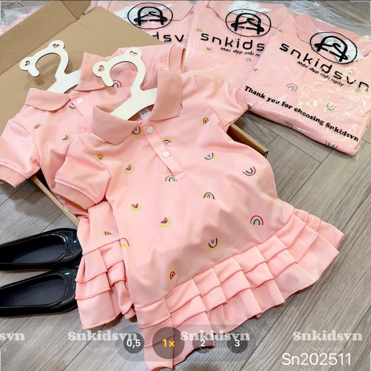 [🆕🇻🇳] Góc nhỏ của Ngân – Đồ bộ mặc nhà cho bé 🧑‍🧒❤️️👶⭐️ Sẵn giao – #99k/váy poloN sẵn giao mẫu váy polo bé gái hoạ tiết cầu vòng xinh yêu nha mom ơi.
Chất polo cá sấu xinh lắm nèeeeẢnh thật trải sàn, ảnh t , shares-0✔️ , likes-4❤️️ , date-2025-03-21 18:05:13🇻🇳🇻🇳🇻🇳📰🆕