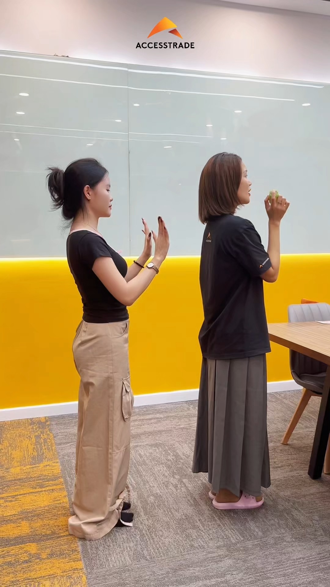 [🆕🇻🇳] ACCESSTRADE là nền tảng Tiếp thị liên kết (Affiliate Marketing) số 1 tại Việt Nam 💲 Top1MMO 🤑  \u1ede \u0110\u1edcI \u0110\u1eeaNG C\u00d3 TIN AI? M\u00c0 BI\u1ebeT TIN ACCESSTRADE RA M\u1eaeT EBOOK 2 CH\u01afA? \ud83d\udc47\ud83d\udc47\n\nC\u00e1c P , shares-0✔️ , likes-0❤️️ , date-2025-03-19 02:02:26🇻🇳🇻🇳🇻🇳📰🆕