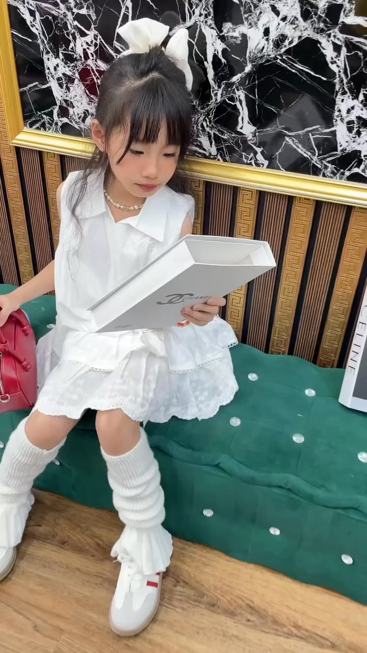 [🆕🇻🇳]  Linh Đan Kids- Thiên đường váy công chúa – chuyên cung cấp các loại đầm, váy cho bé 🧑‍🧒❤️️👶⭐️ Cưng lắm luôn á các mom ơi!
Giá lại mềm xèo à
, shares-0✔️ , likes-3❤️️ , date-2025-03-17 14:59:01🇻🇳🇻🇳🇻🇳📰🆕